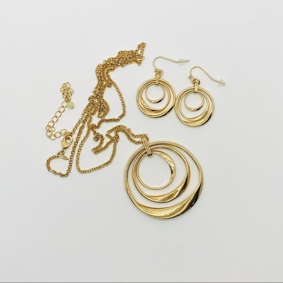 Avon NWT Marked Earrings Necklace Gold Tone Vintage Set - Picture 7 of 16